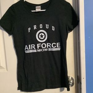 Women’s PROUD AIR FORCE MOM Black T-shirt Size S